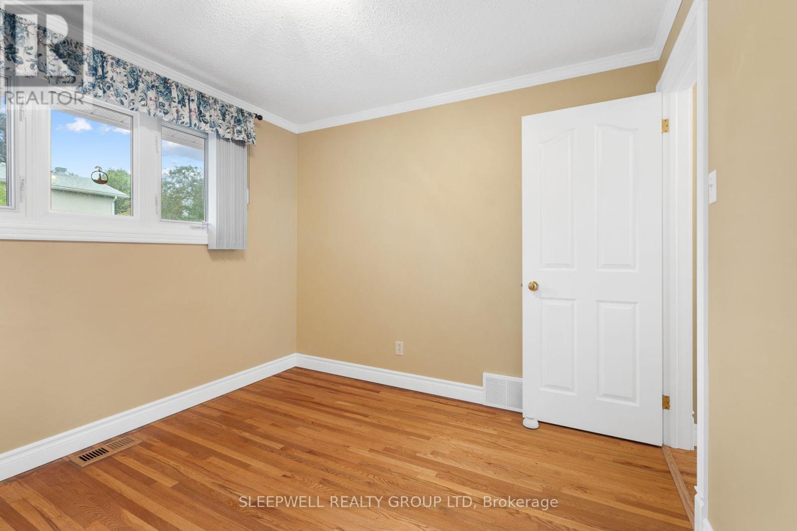 42 Charkay Street Property Photo 11
