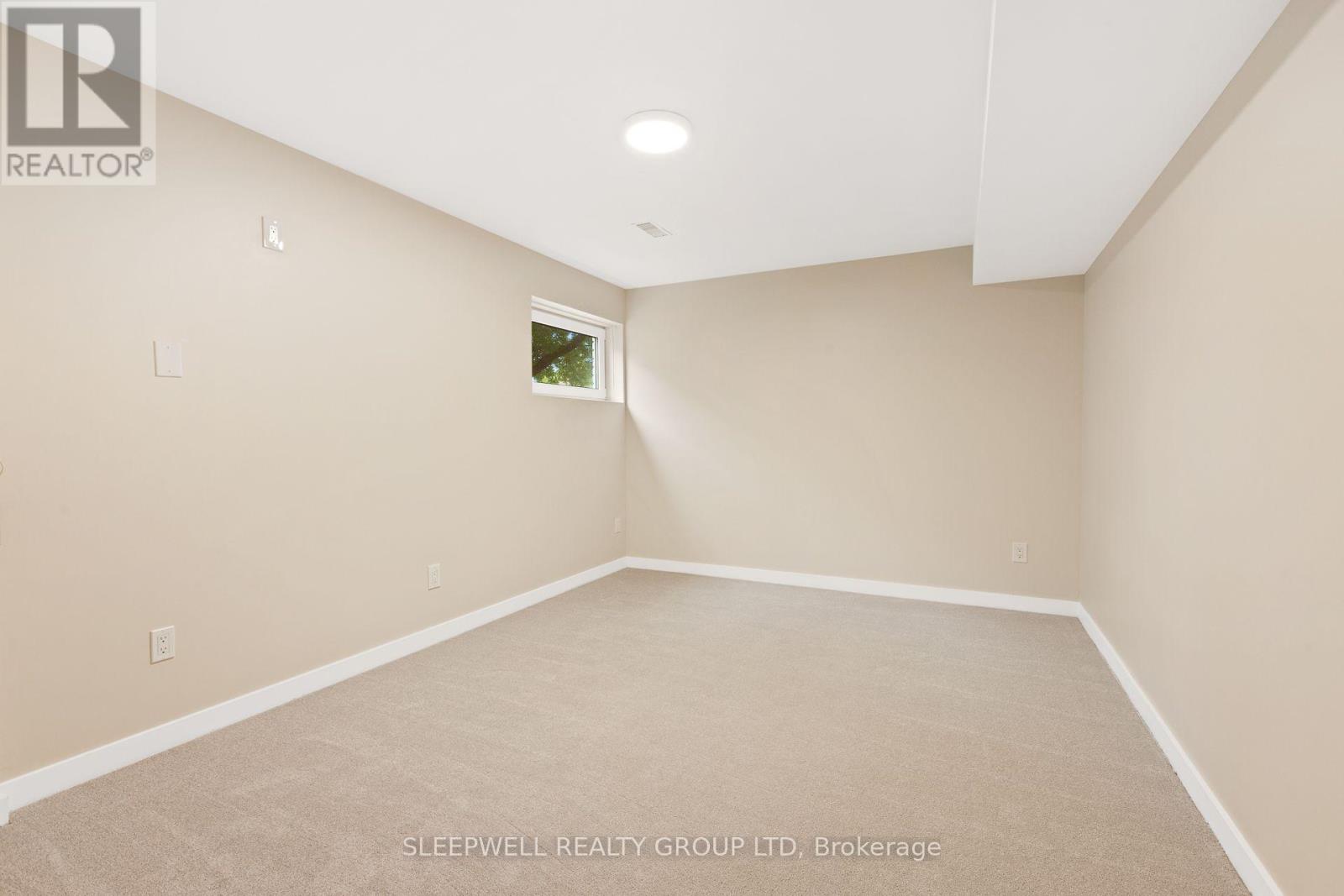 42 Charkay Street Property Photo 16
