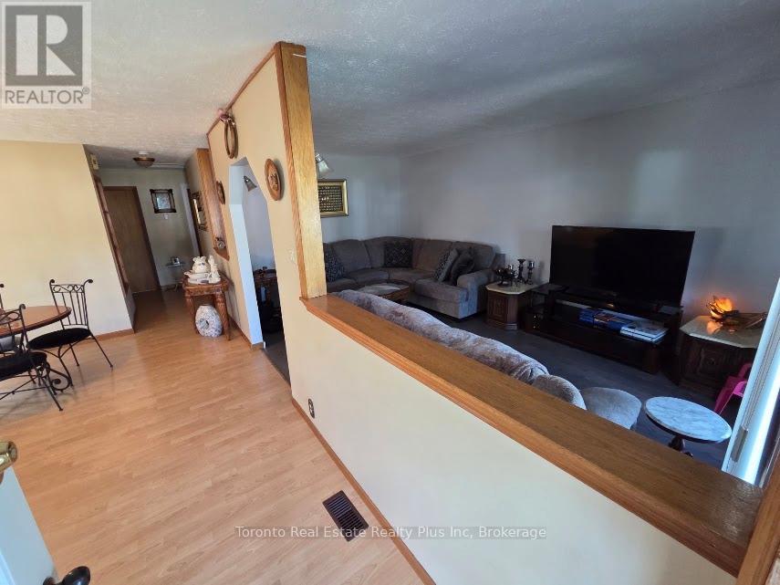 83 Laurier Road Property Photo 10