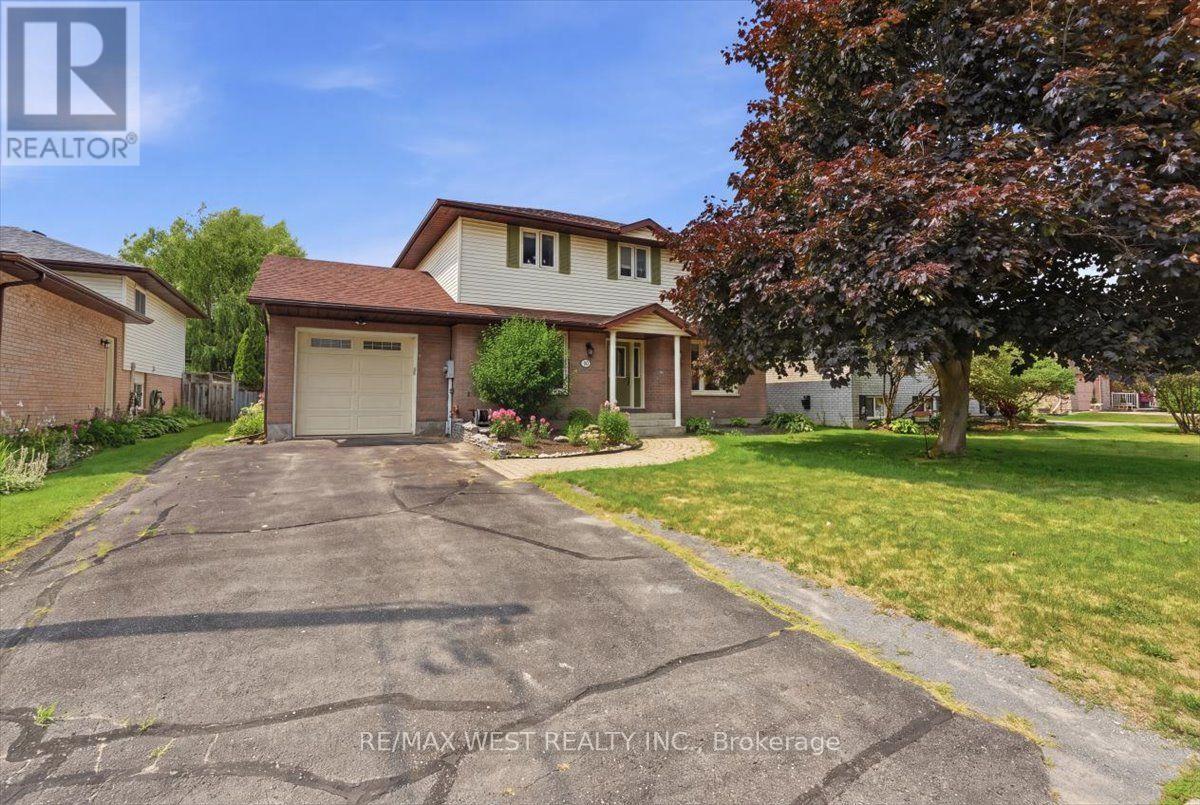 12 DUNNETT DRIVE Property Photo 1