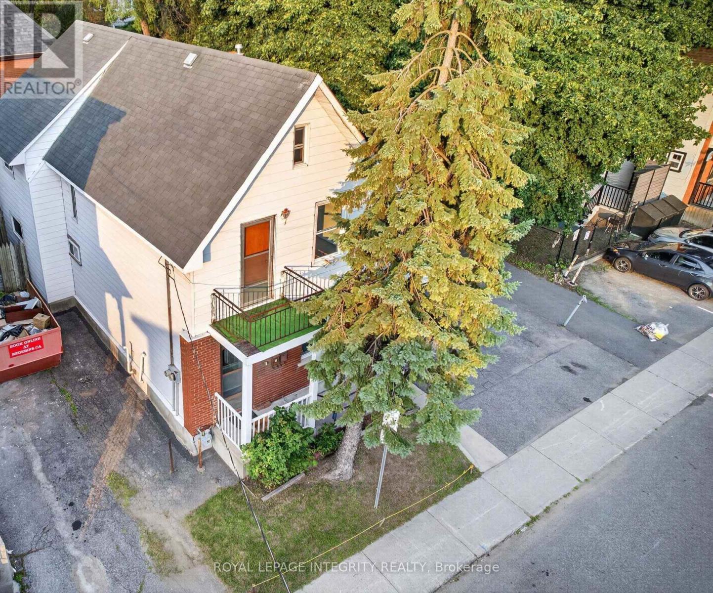 141 Percy Street Property Photo 2