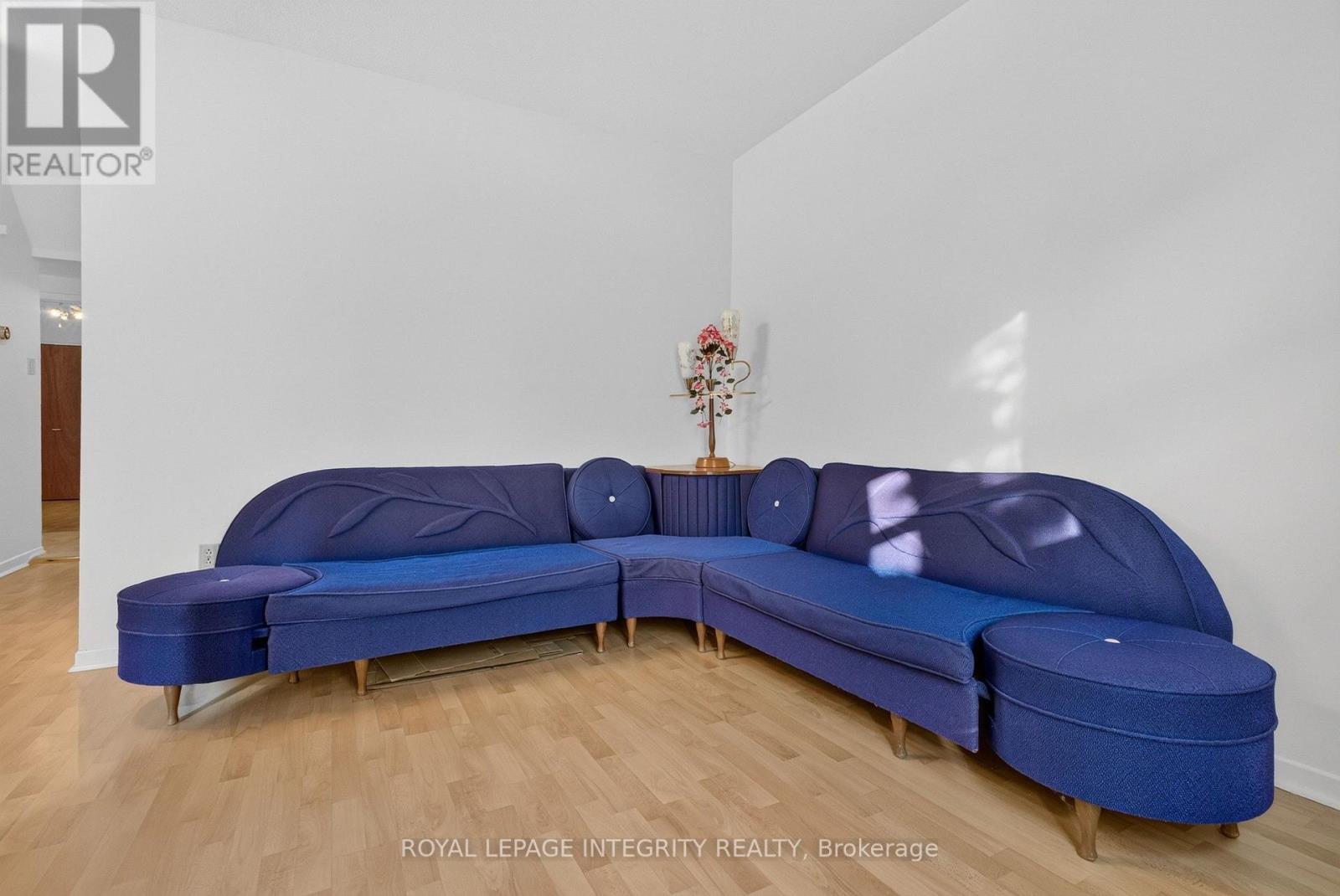 141 Percy Street Property Photo 6