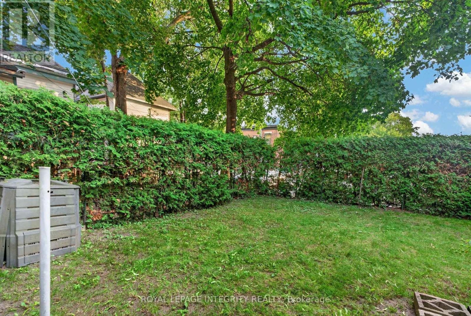 141 Percy Street Property Photo 39