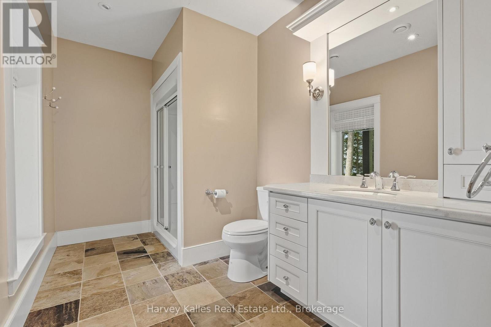 161 Town Line Road E Property Photo 38