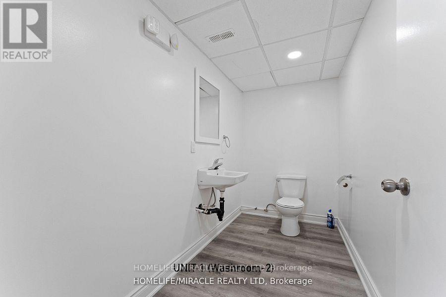 235 Dundas Street Property Photo 6