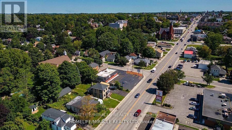 235 Dundas Street Property Photo 7