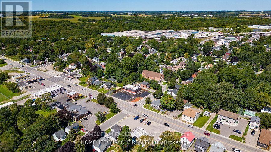 235 Dundas Street Property Photo 9