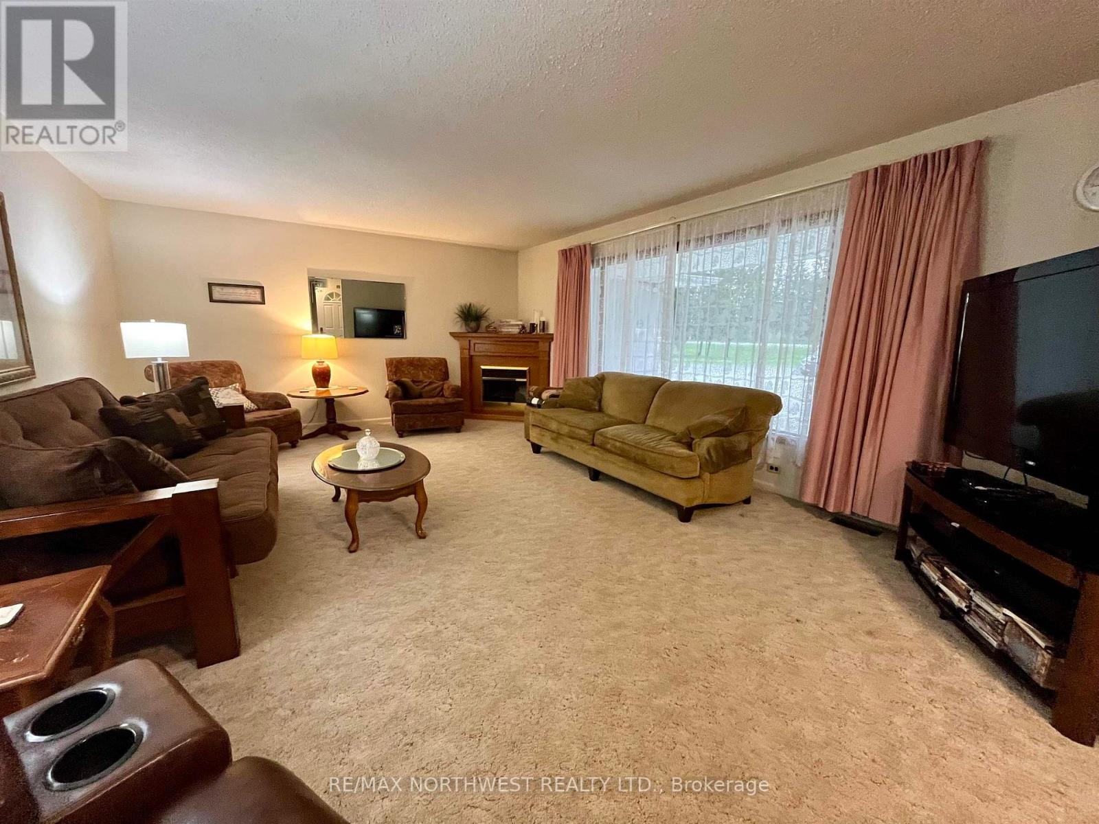 986 Hwy 11 Property Photo 16