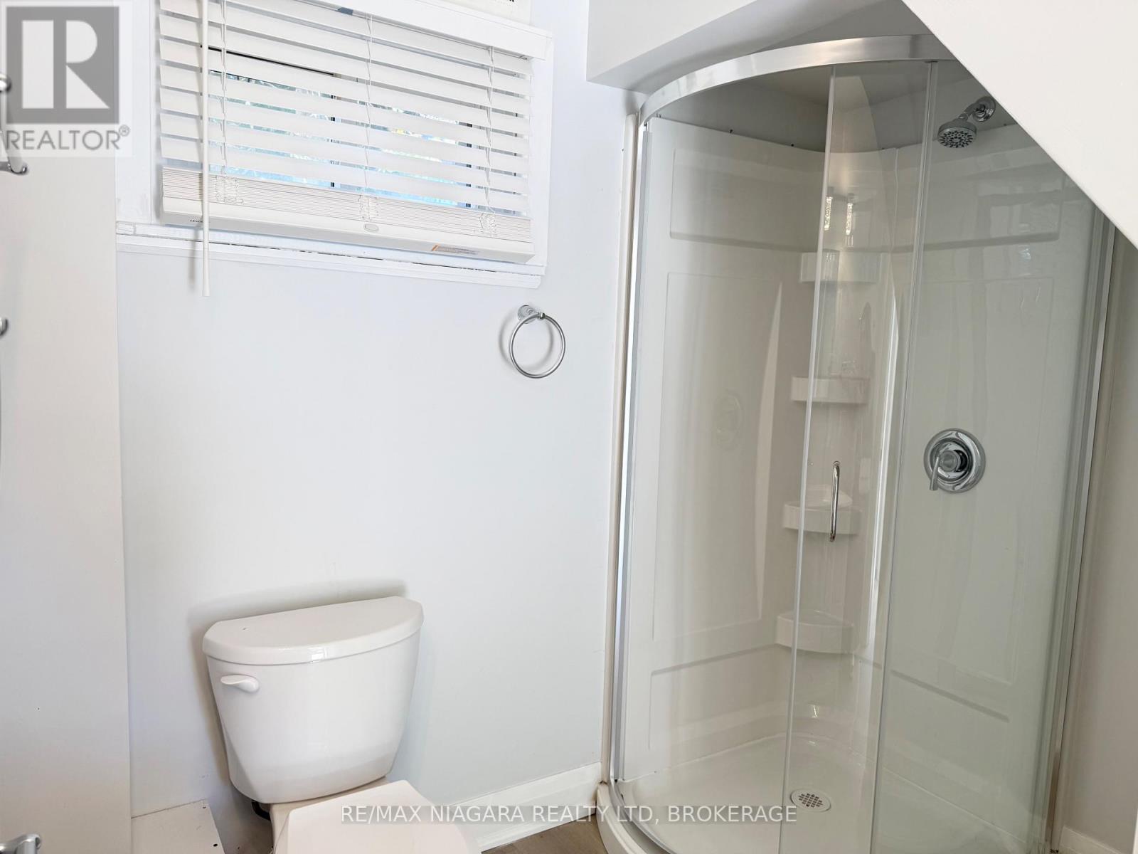 Unit 2 - 4711 River Road Property Photo 14