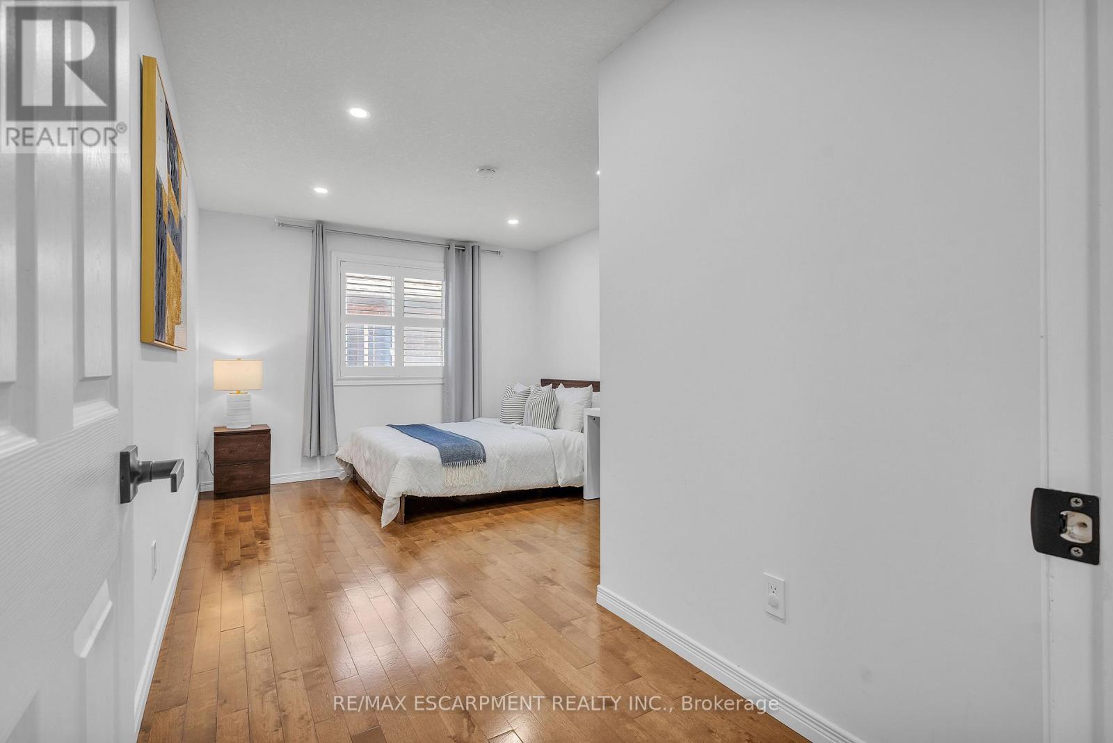 73 Fitzgerald Drive Property Photo 36