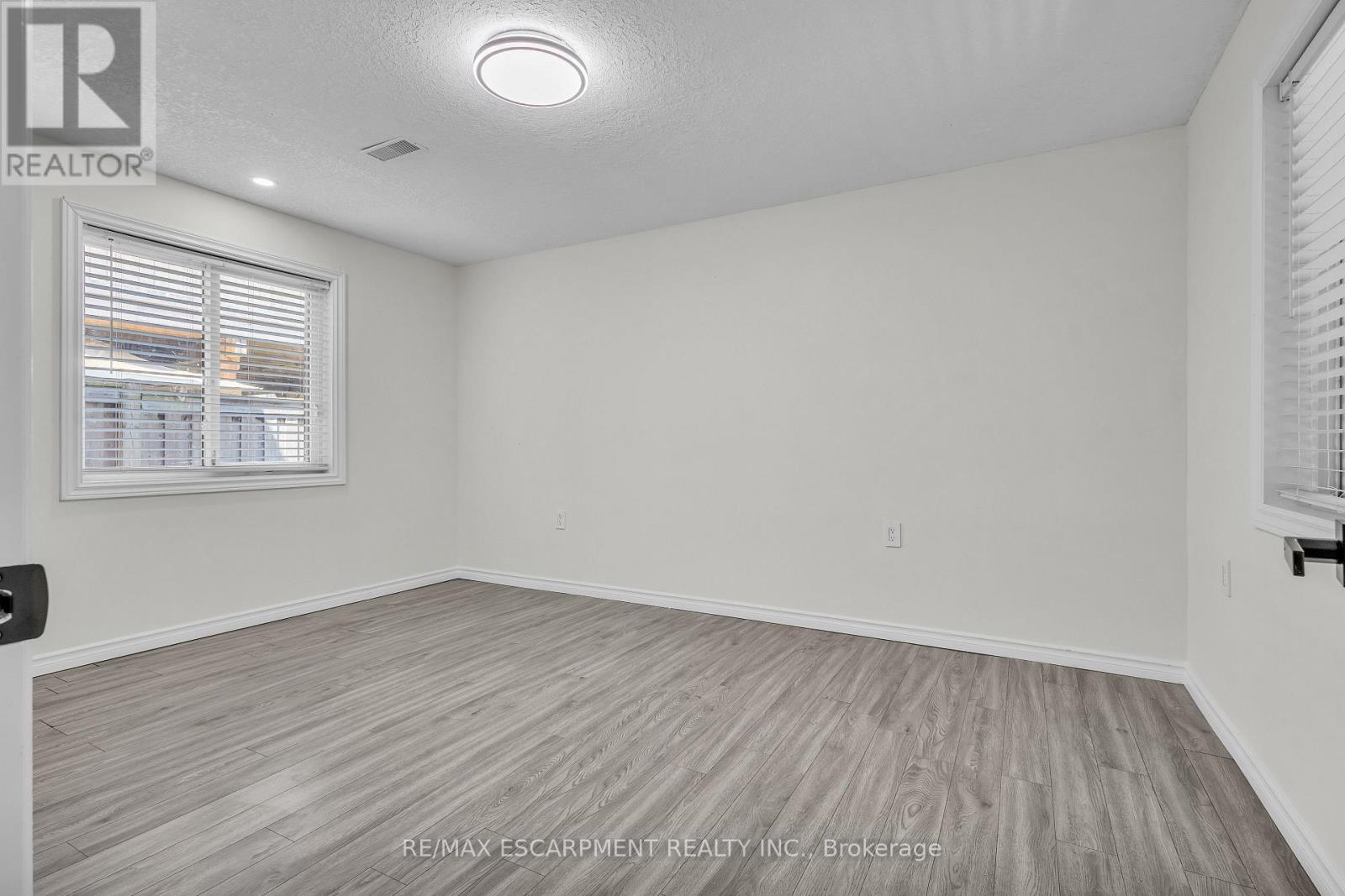 73 Fitzgerald Drive Property Photo 42