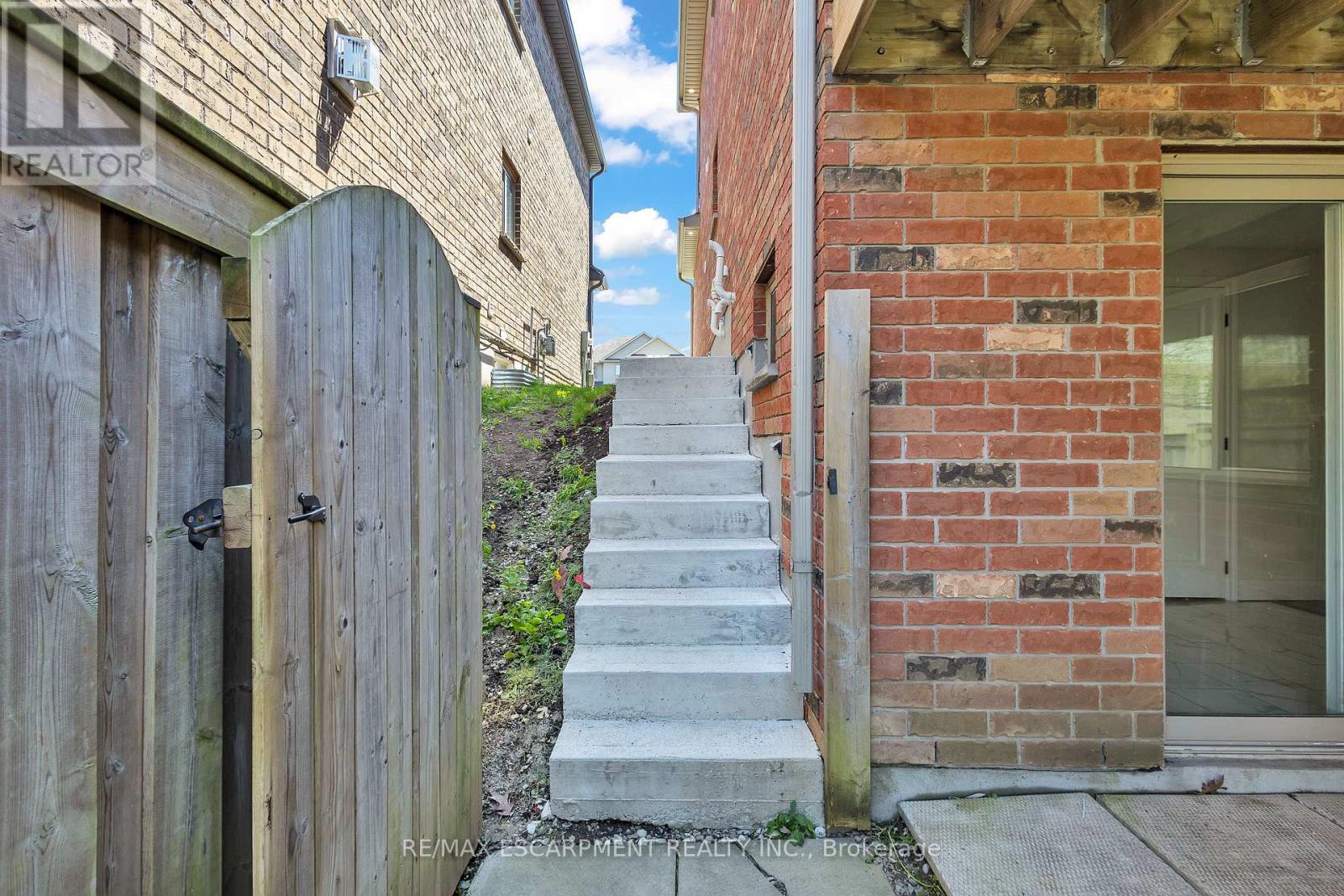 73 Fitzgerald Drive Property Photo 47