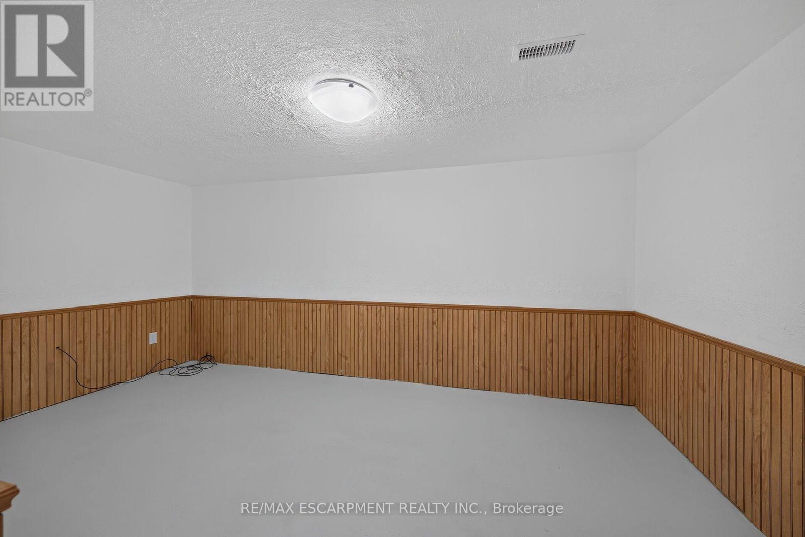 2 - 199 York Road Property Photo 37