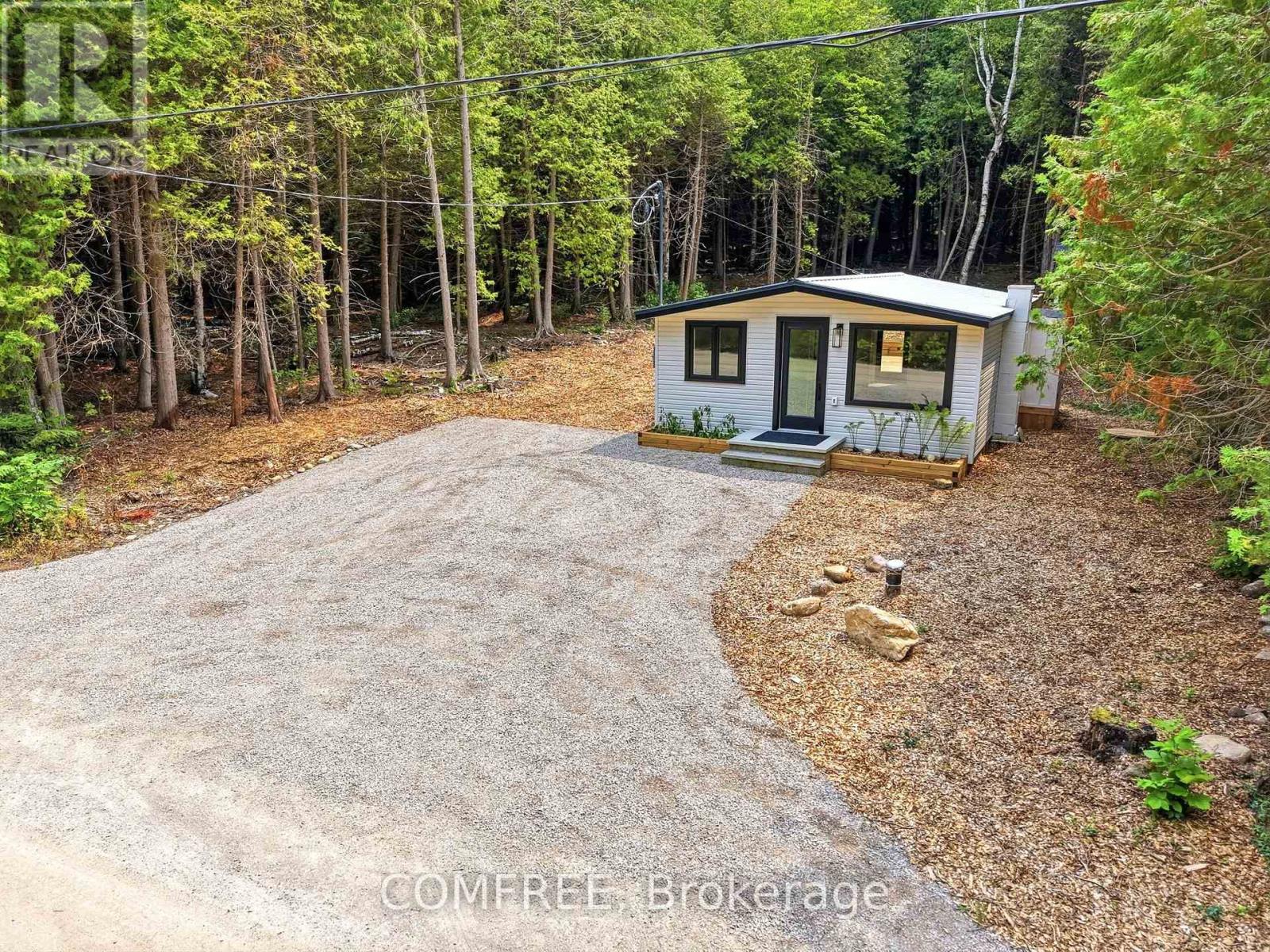 86 South Shore Road Property Photo 2