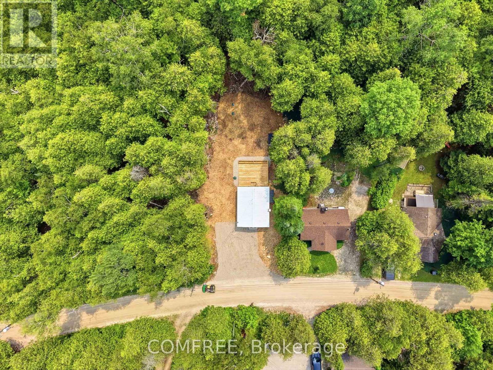 86 South Shore Road Property Photo 17