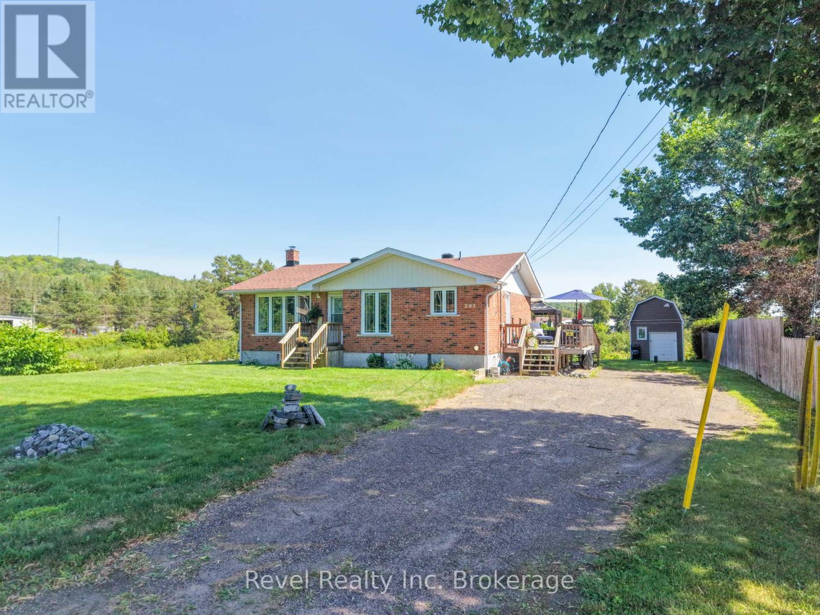 201 Bird Street Property Photo 1