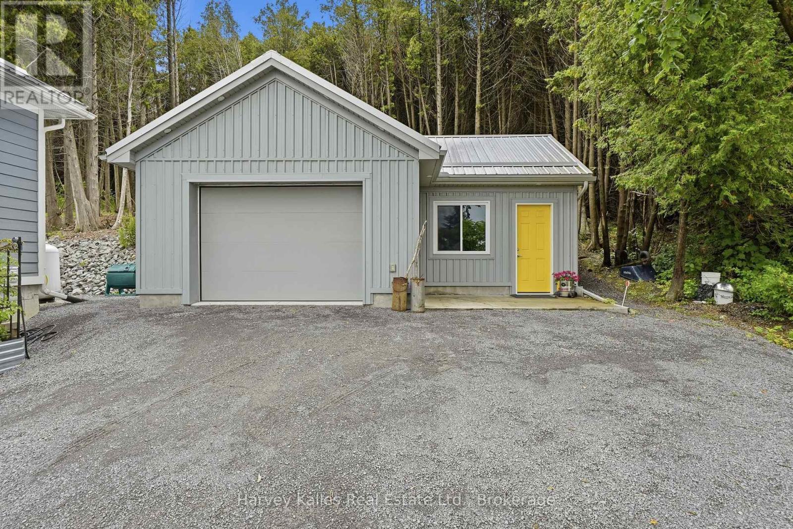 12399 Loyalist Parkway Property Photo 5