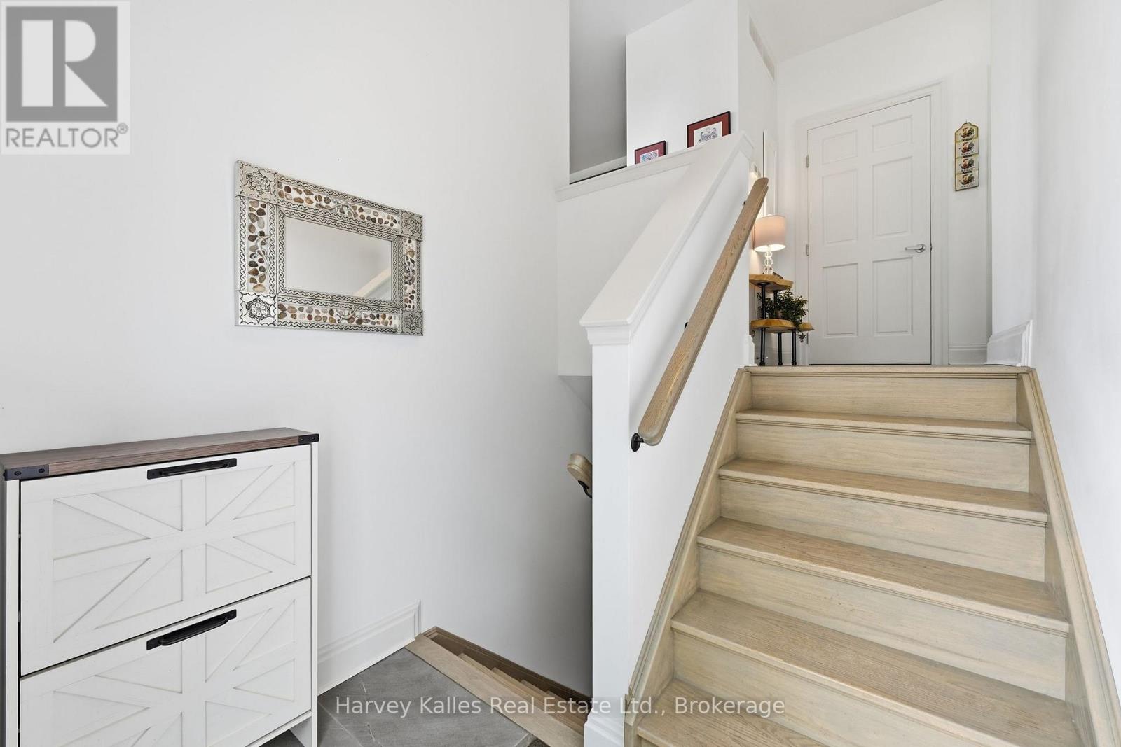 12399 Loyalist Parkway Property Photo 8