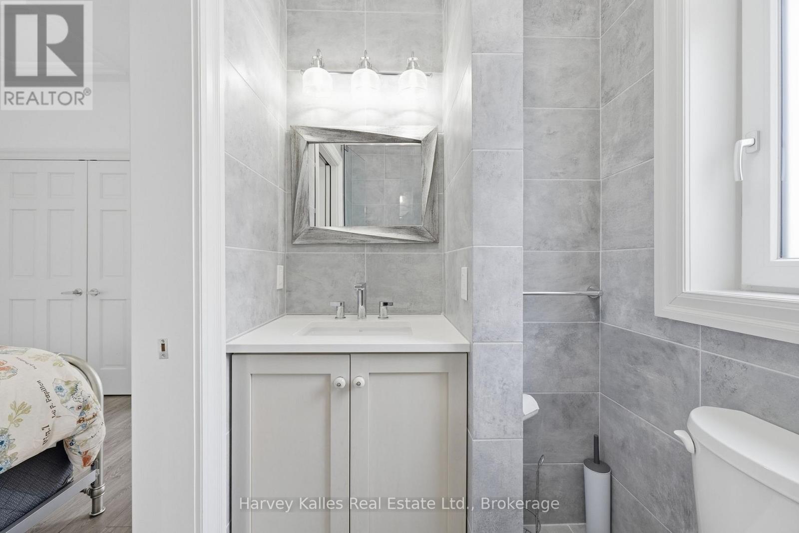 12399 Loyalist Parkway Property Photo 30