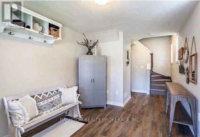 10 Egleston Lane Property Photo 3