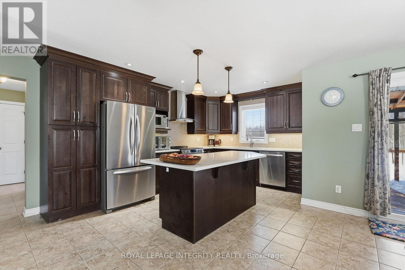 53 Beaver Lane Property Photo 8