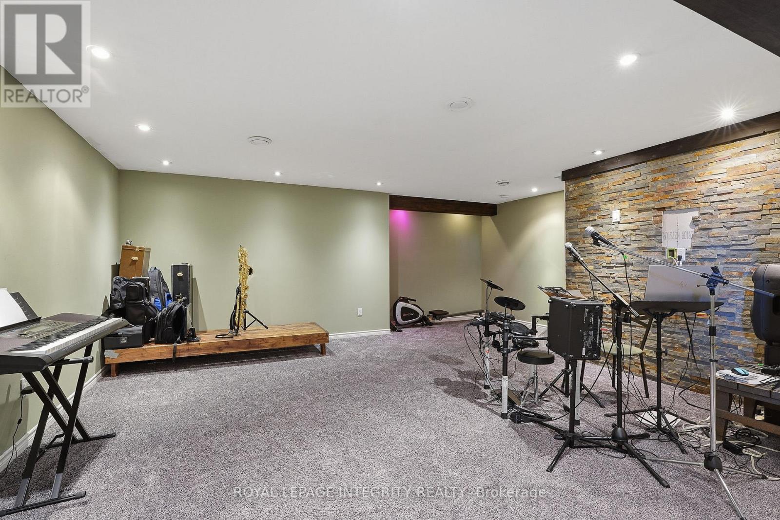 53 Beaver Lane Property Photo 23