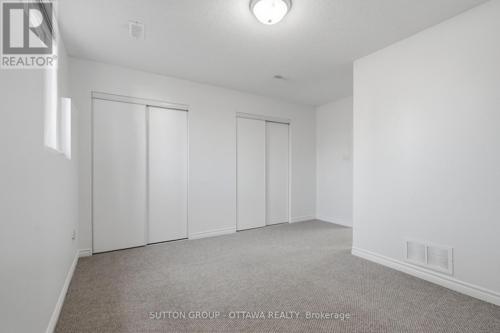 2563 Longfields Drive Property Photo 24
