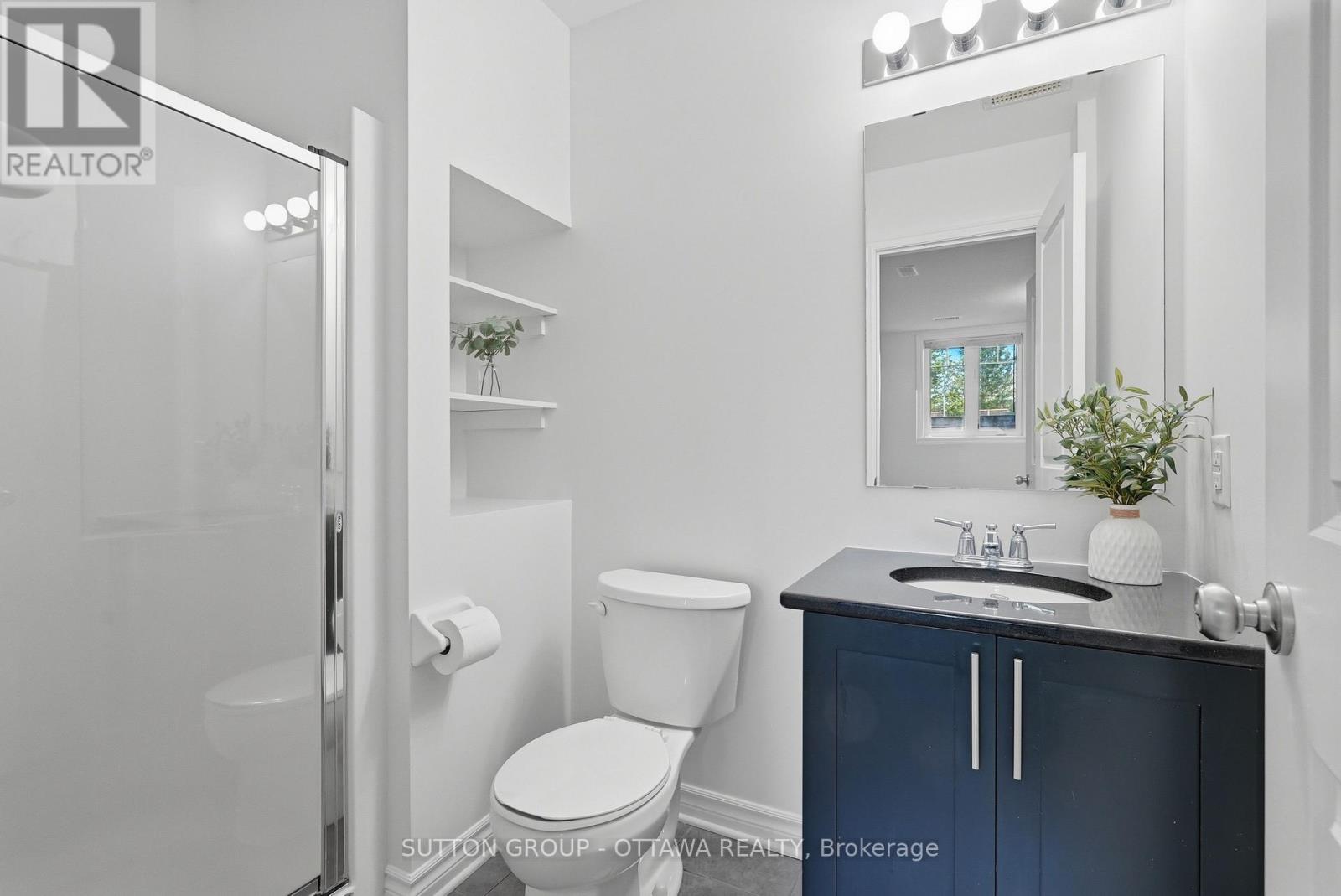 2563 Longfields Drive Property Photo 26