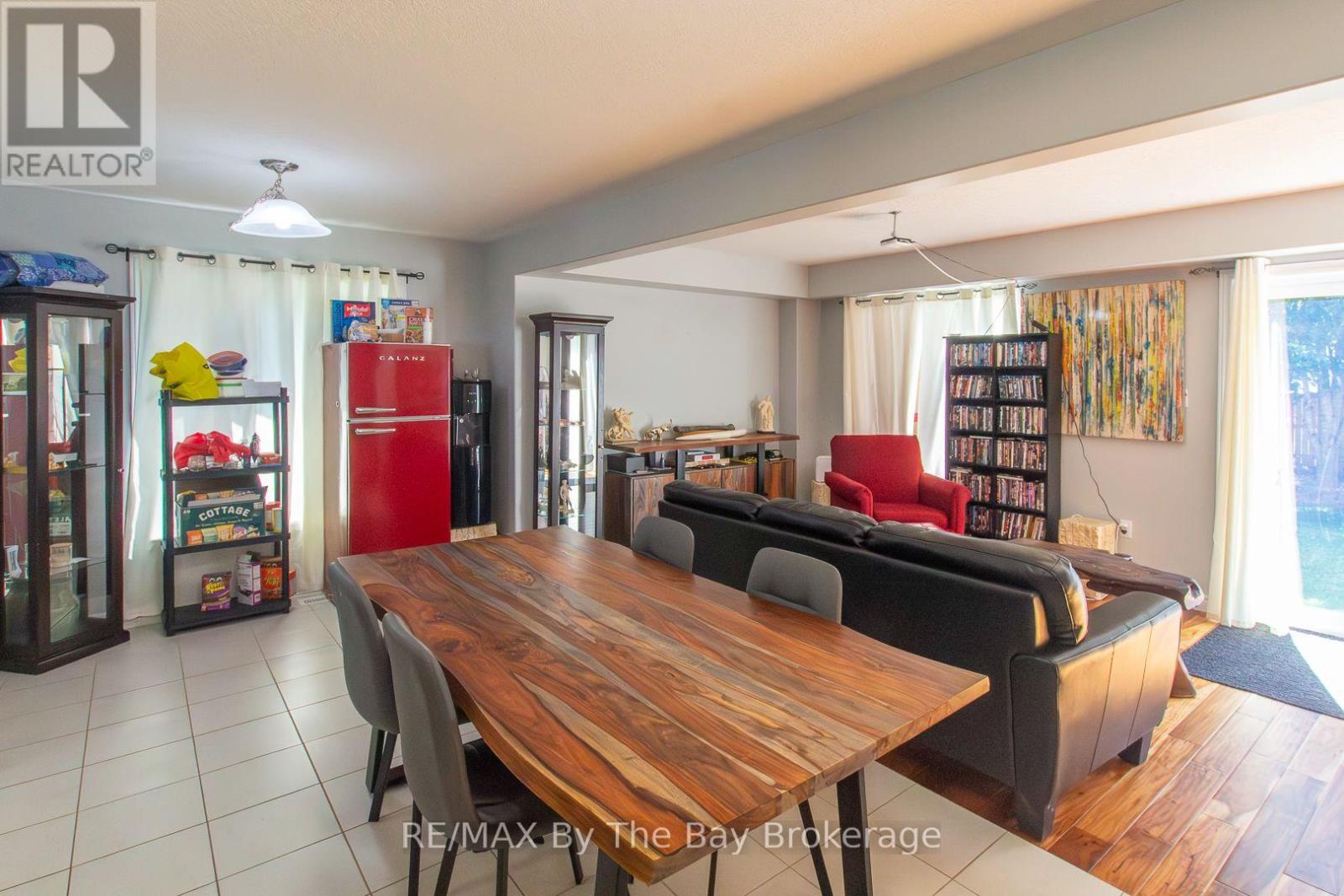 131 Stonebrook Way Property Photo 10
