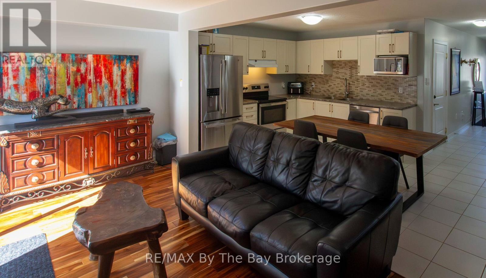 131 Stonebrook Way Property Photo 11