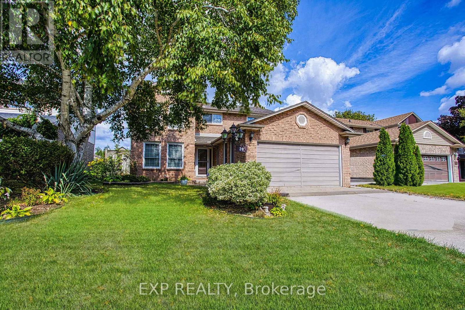 39 Ainsworth Street Property Photo 1