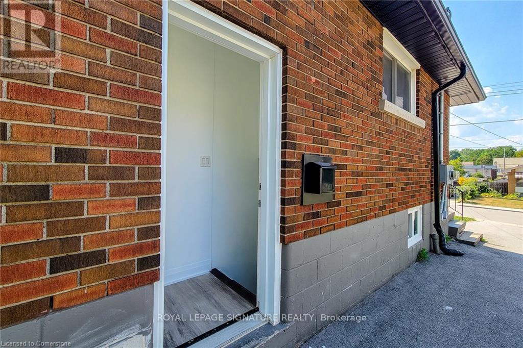 265 West 19th Street Property Photo 2