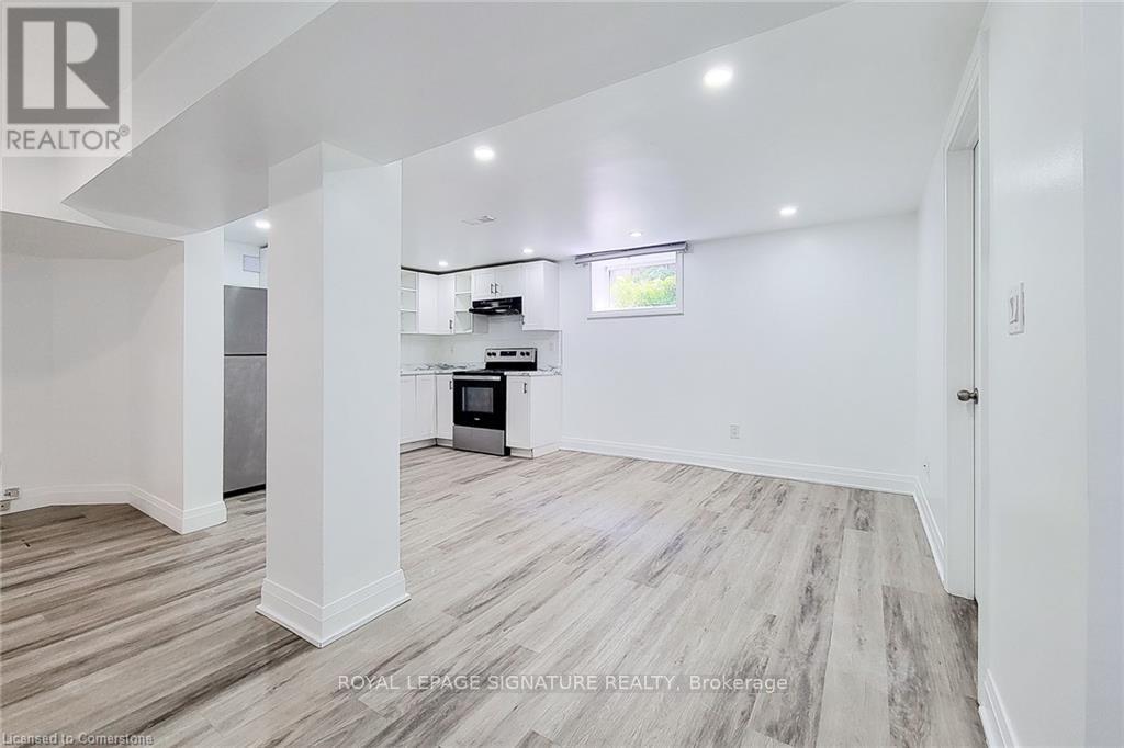 265 West 19th Street Property Photo 4