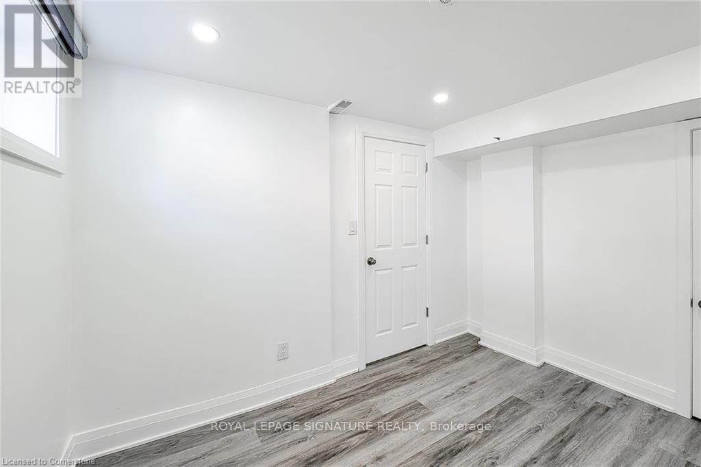 265 West 19th Street Property Photo 11