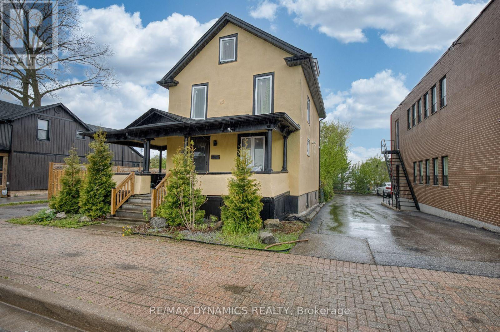 4770 Queen Street Property Photo 1