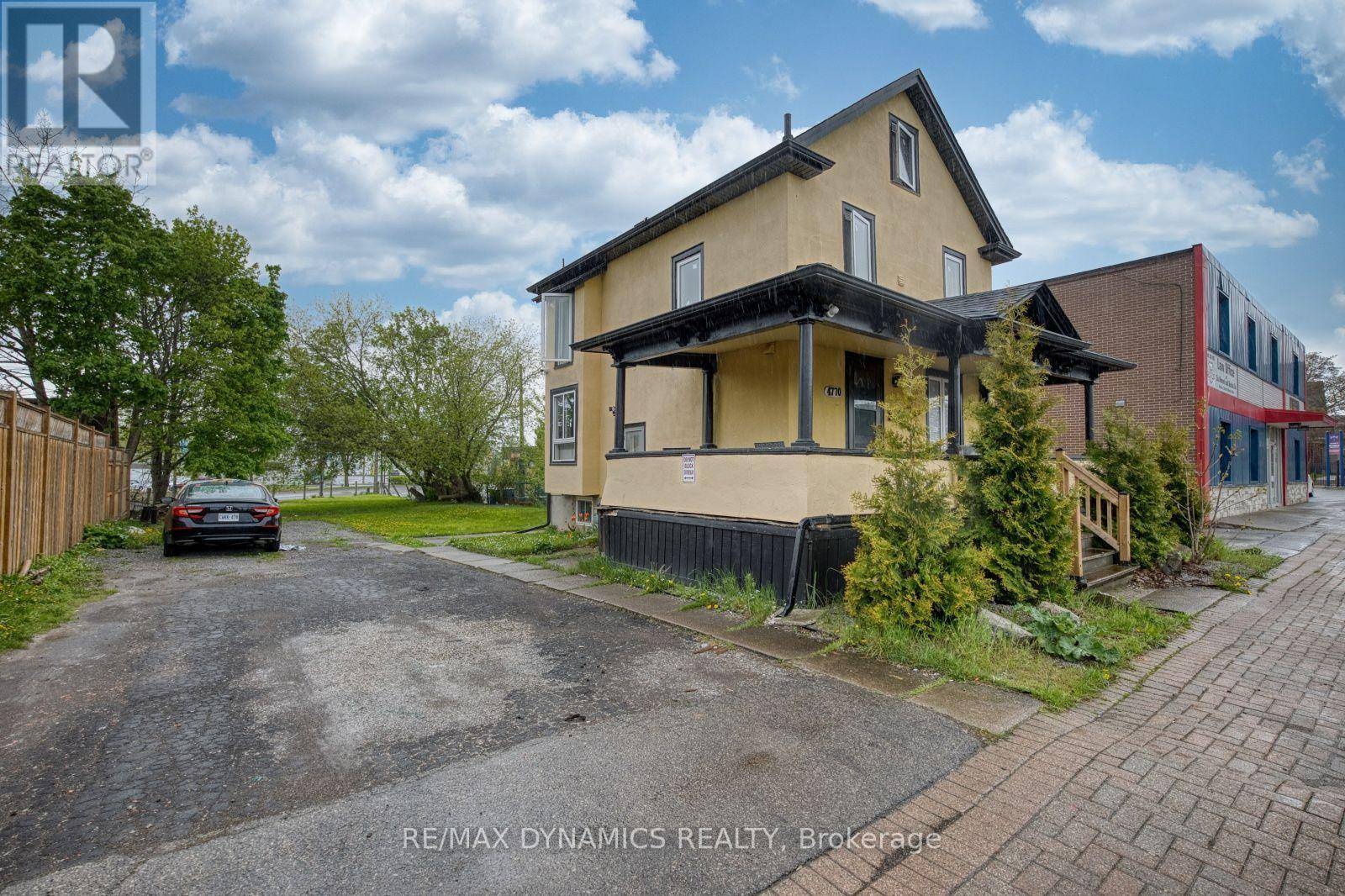 4770 Queen Street Property Photo 2