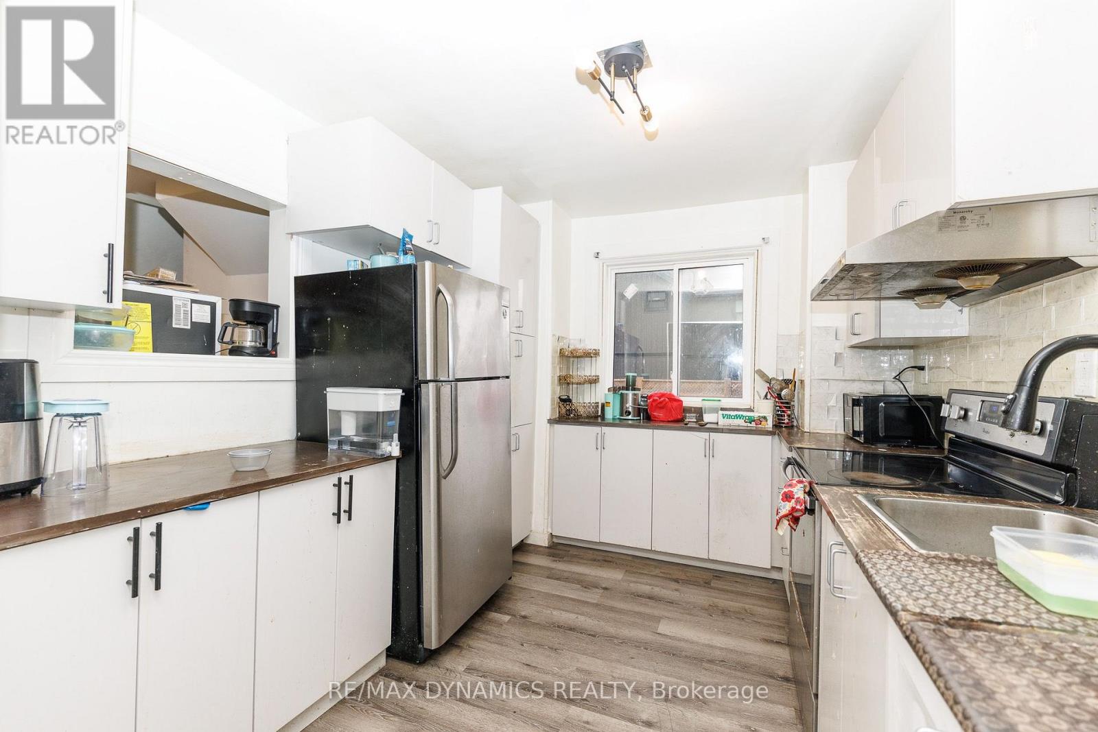 4770 Queen Street Property Photo 4