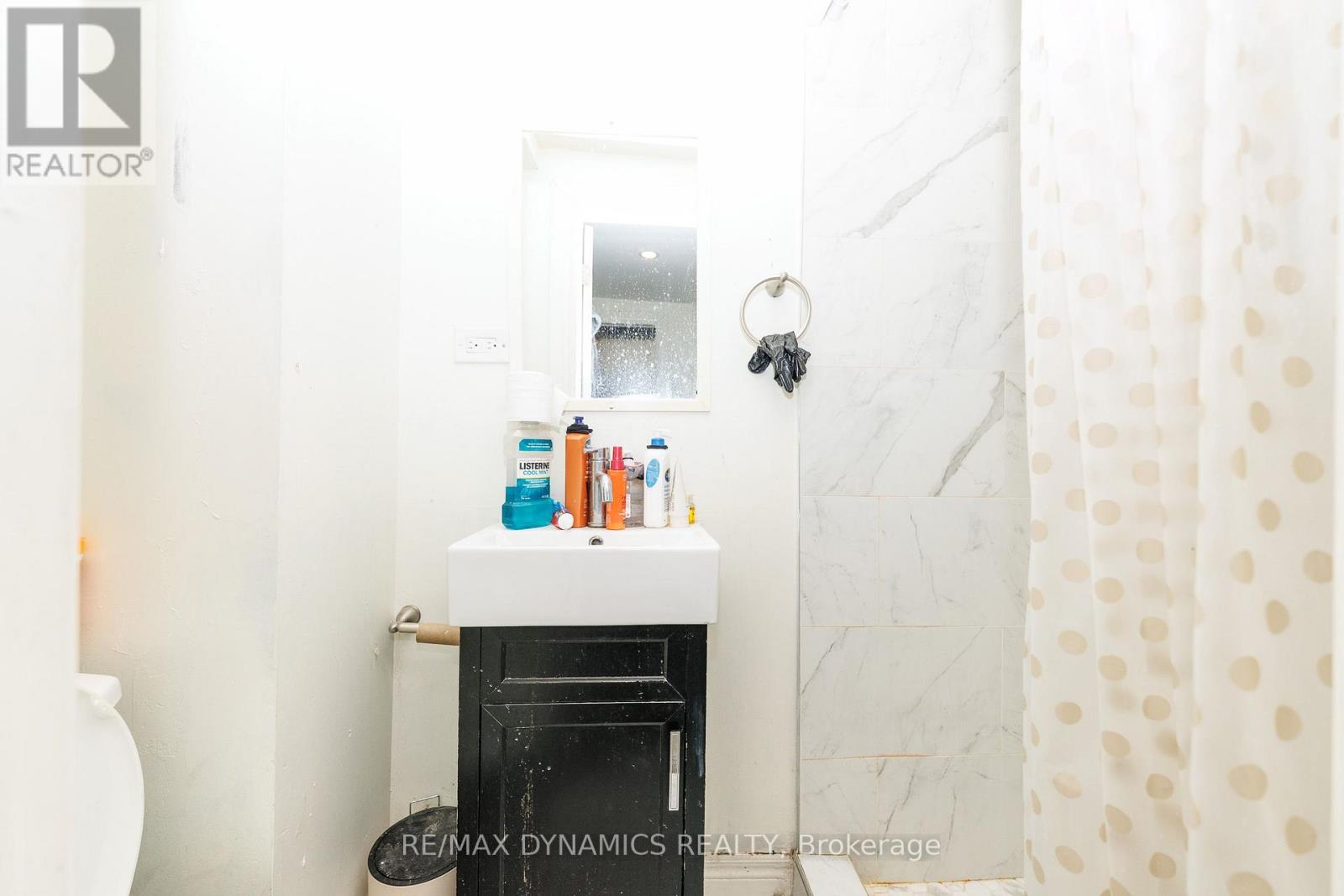 4770 Queen Street Property Photo 18