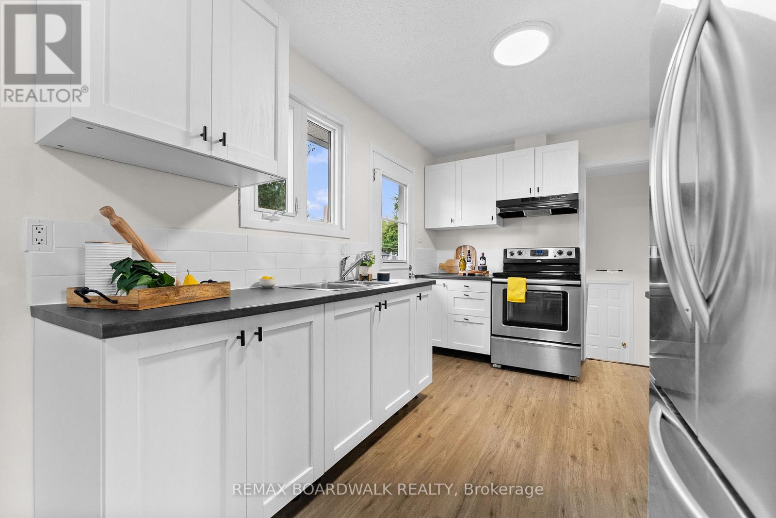 192 Allan Drive Property Photo 11