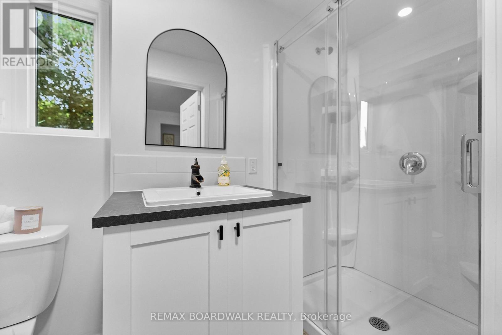 192 Allan Drive Property Photo 23