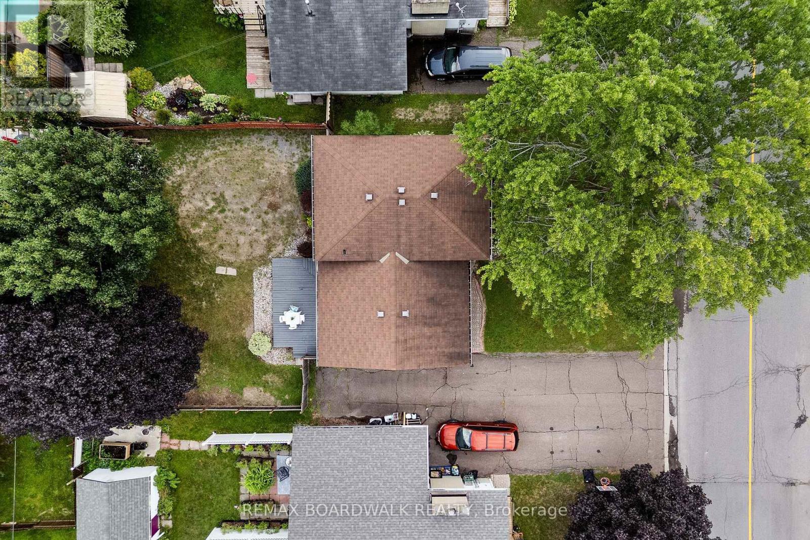 192 Allan Drive Property Photo 30
