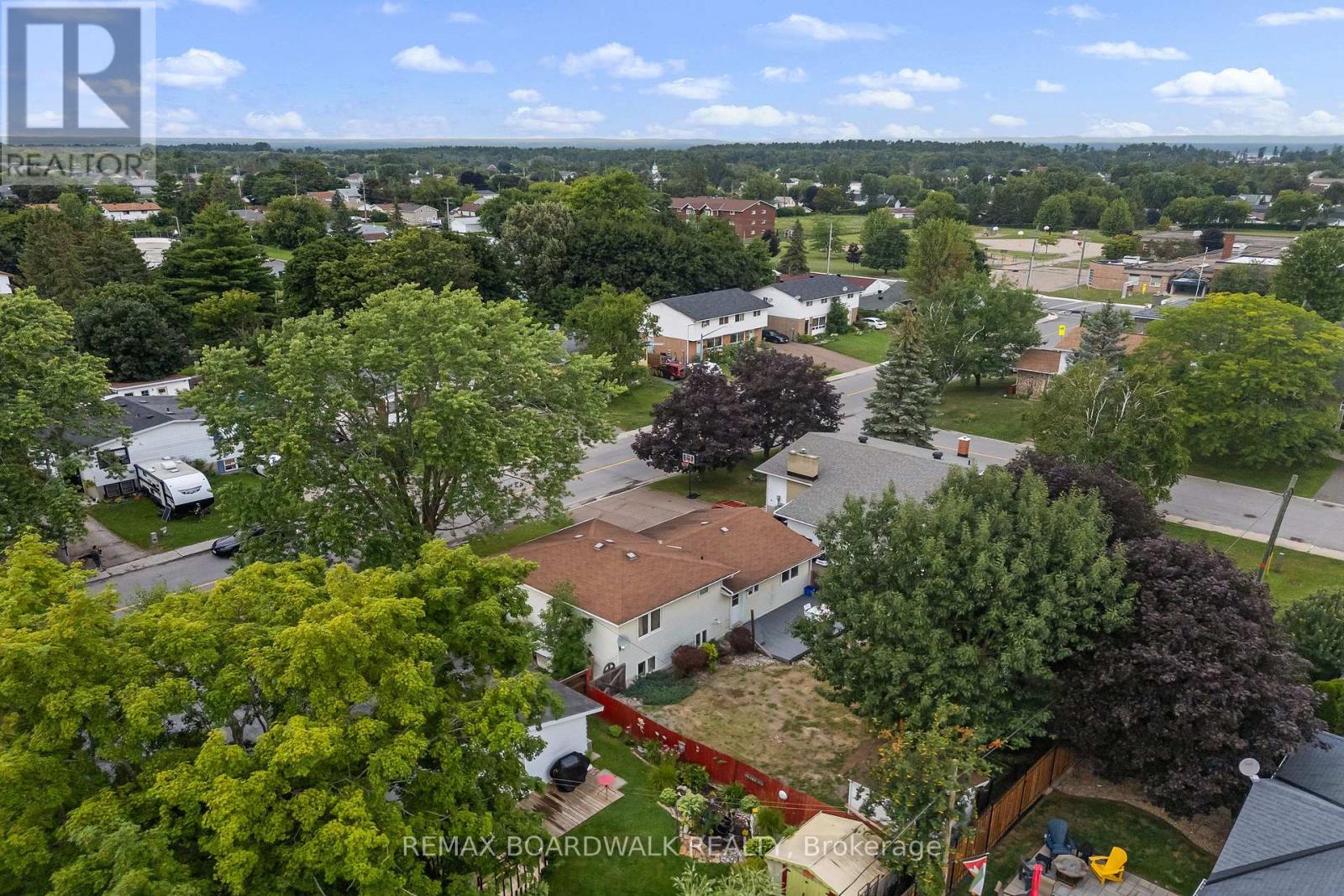 192 Allan Drive Property Photo 31