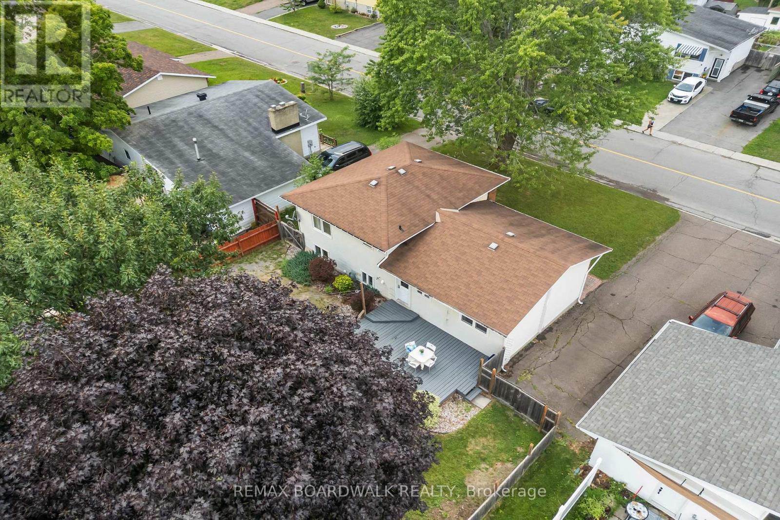 192 Allan Drive Property Photo 33