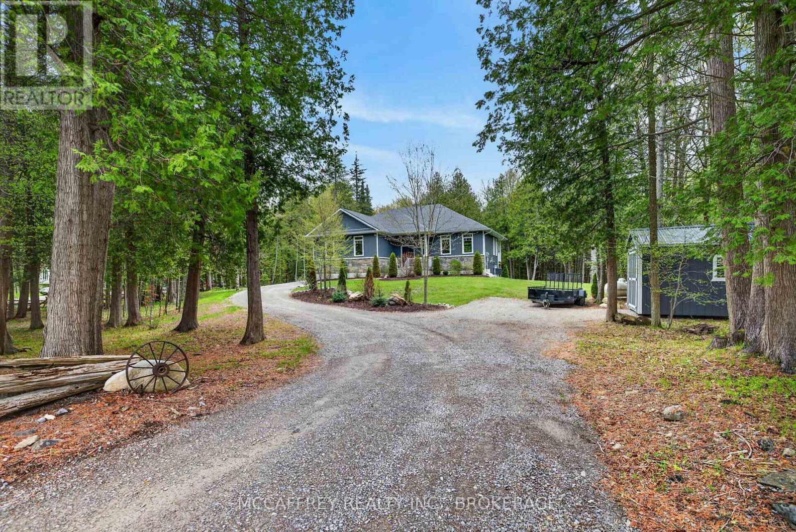 219 Kidds Road Property Photo 3