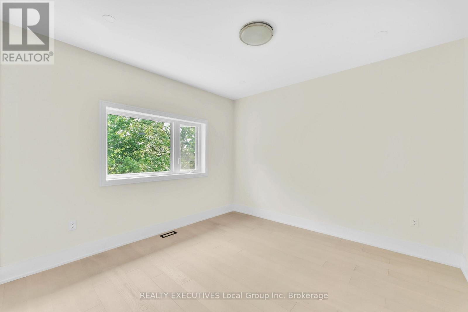 29 Shallot Crescent Property Photo 36