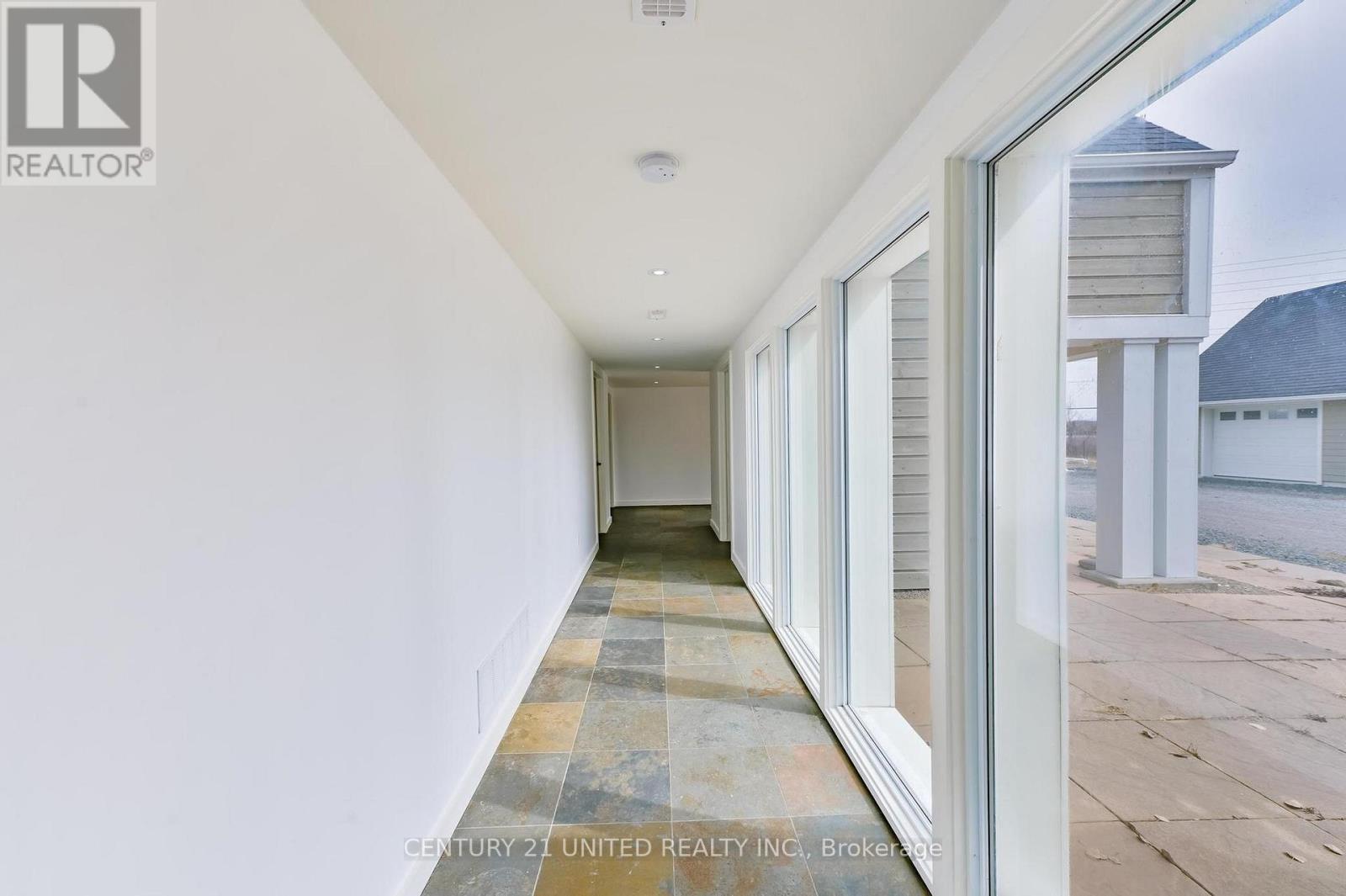590 Maniece Avenue Property Photo 15