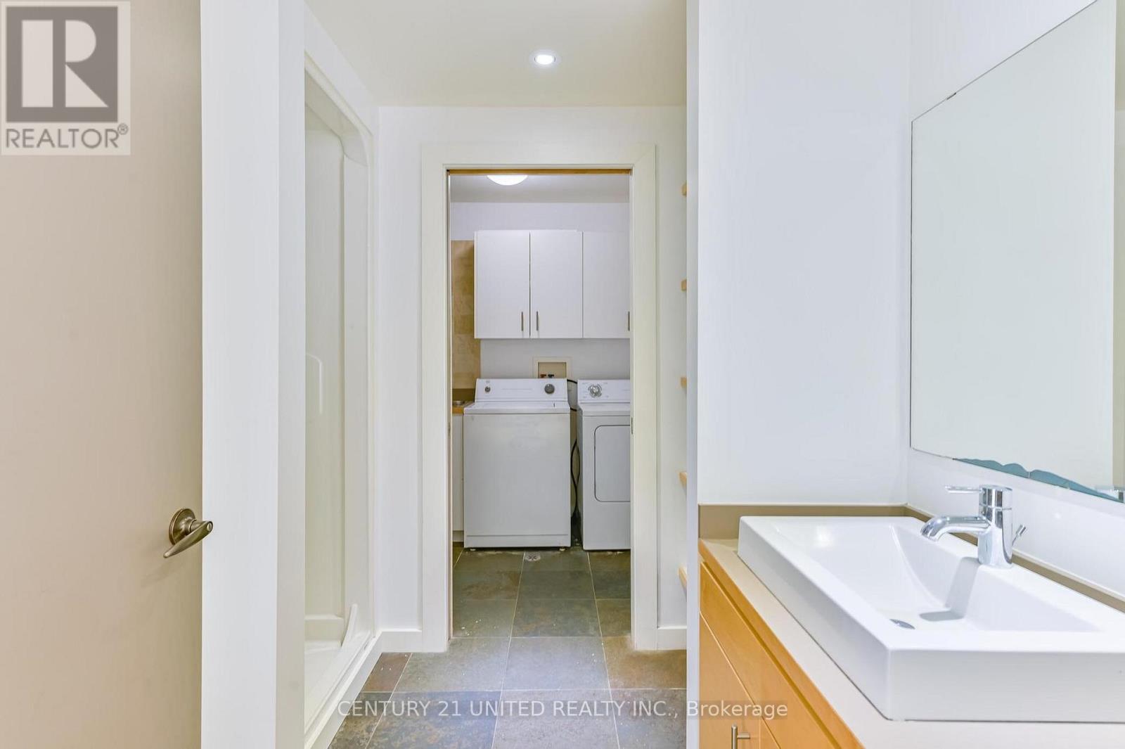 590 Maniece Avenue Property Photo 26
