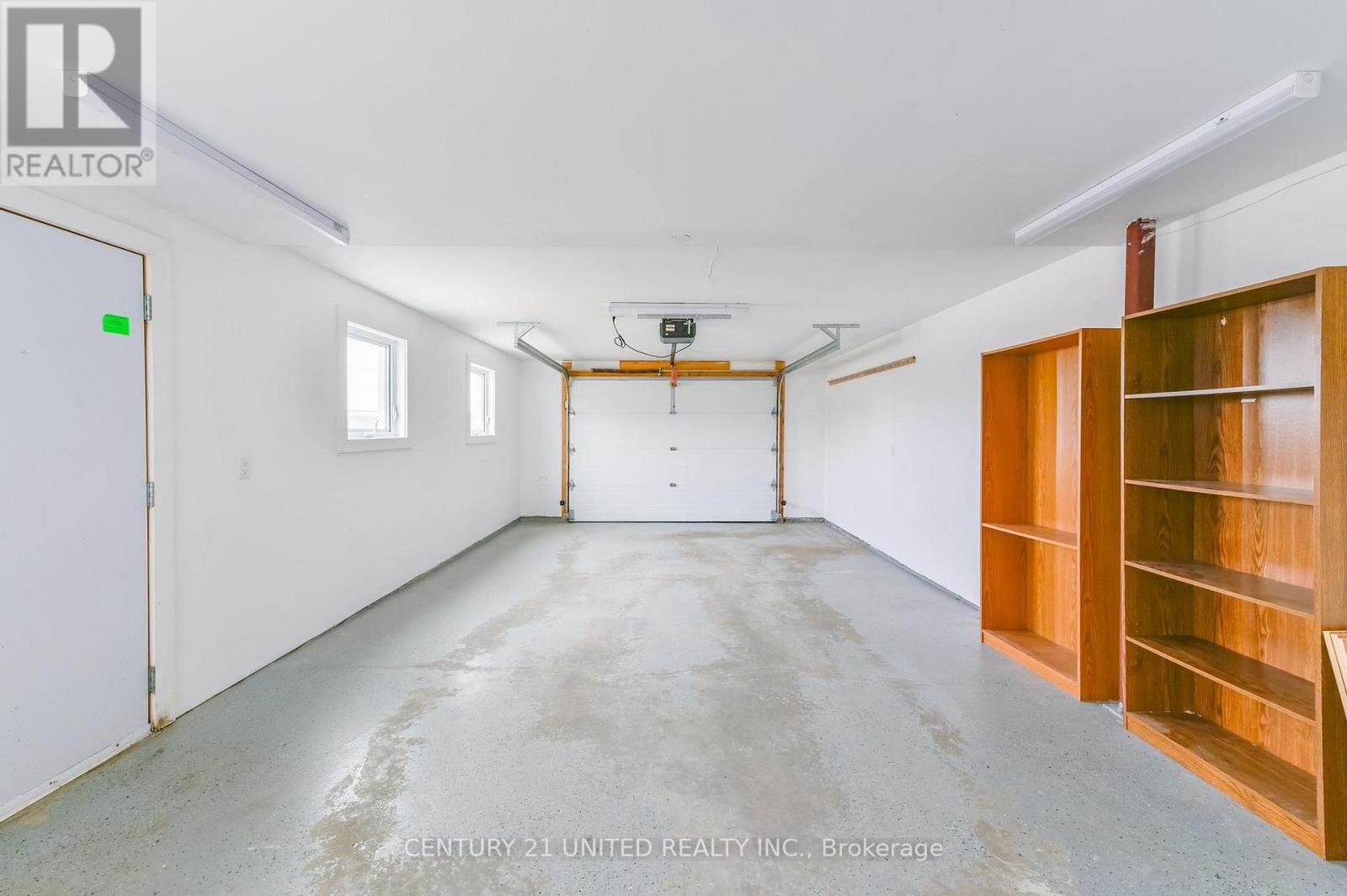 590 Maniece Avenue Property Photo 28