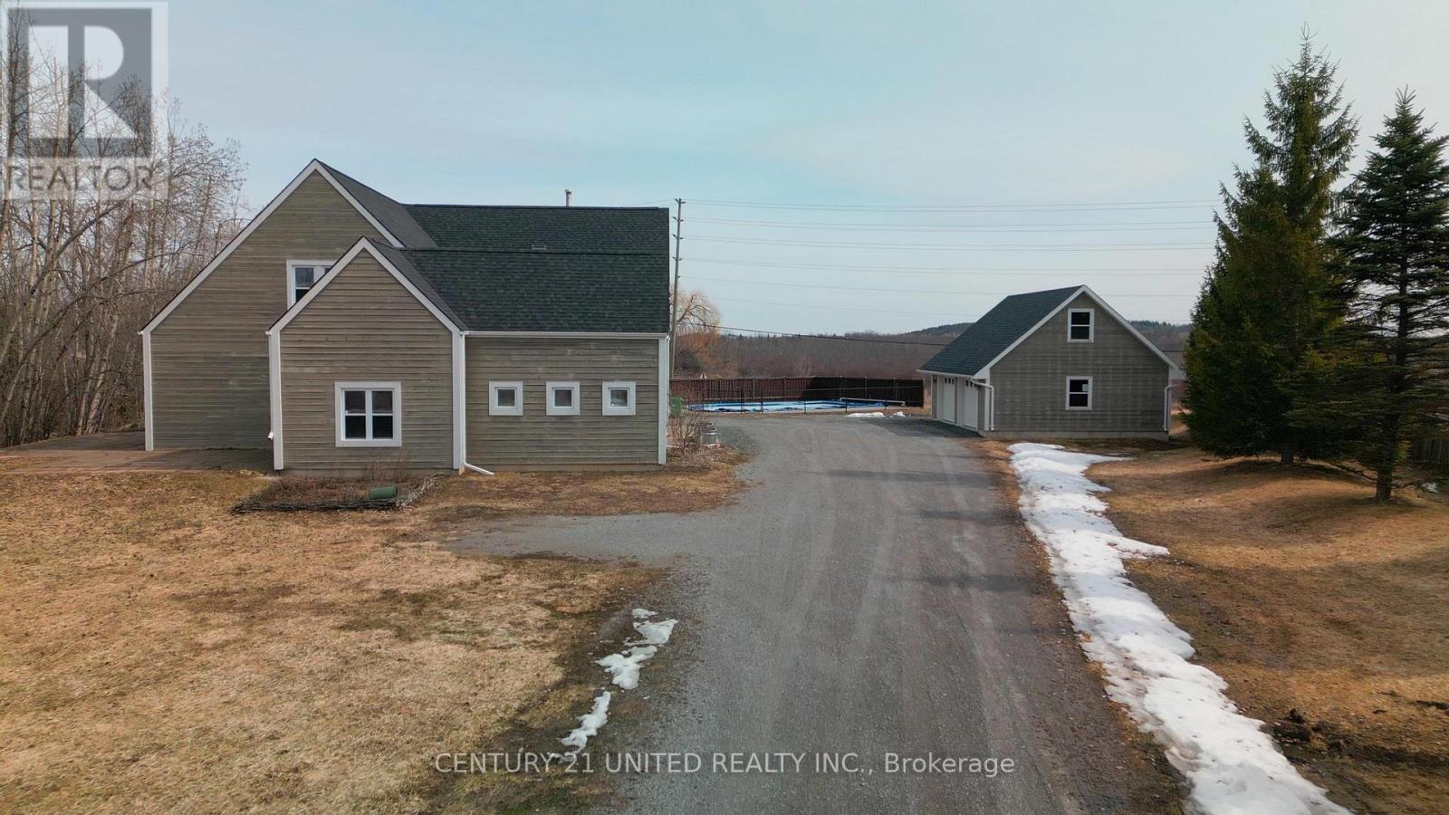 590 Maniece Avenue Property Photo 45