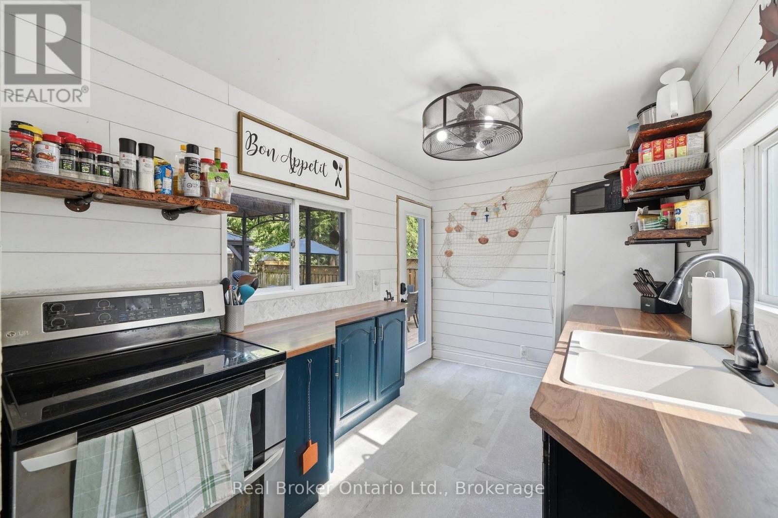 1 Janice Drive Property Photo 14